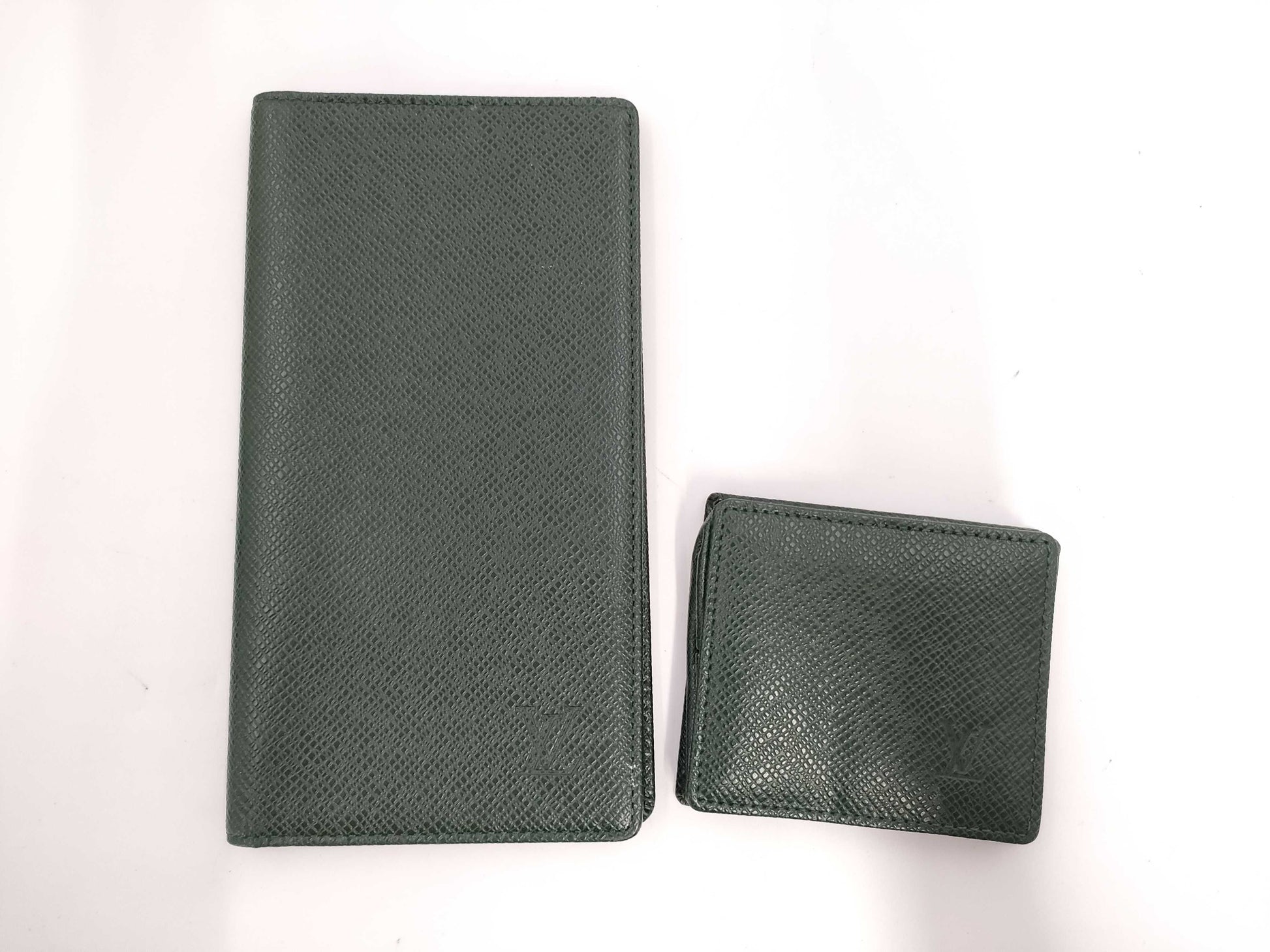 LOUIS VUITTON Taiga Wallet/Coin Case Set of 2 Other Accessories
