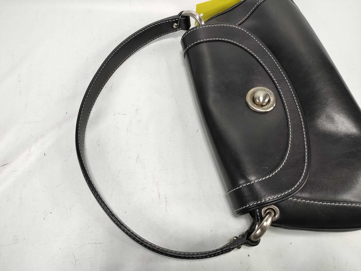 MARC JACOBS One-Shoulder Leather Handbag