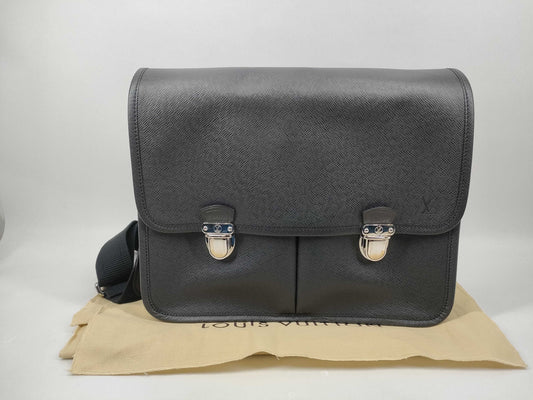 LOUIS VUITTON Taiga M32622 Anton Ardoise Shoulder Bag