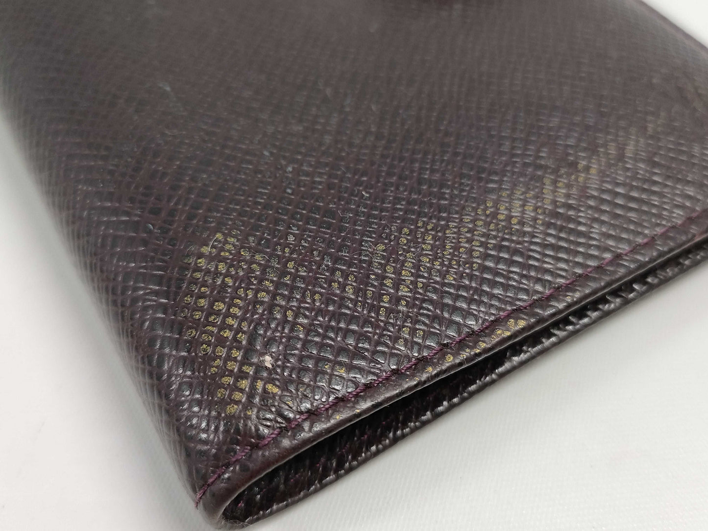 LOUIS VUITTON Taiga Credit Wallet, Agenda, and Pass Case Set Wallet
