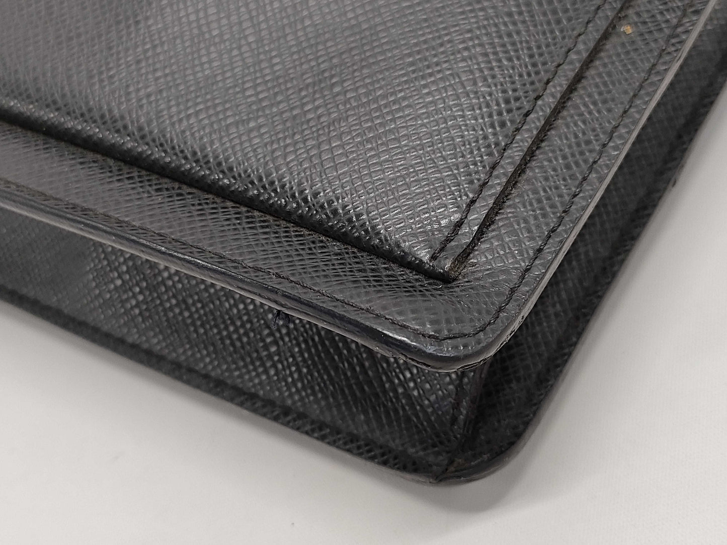 LOUIS VUITTON Taiga Clutch Bag Clutch Bag