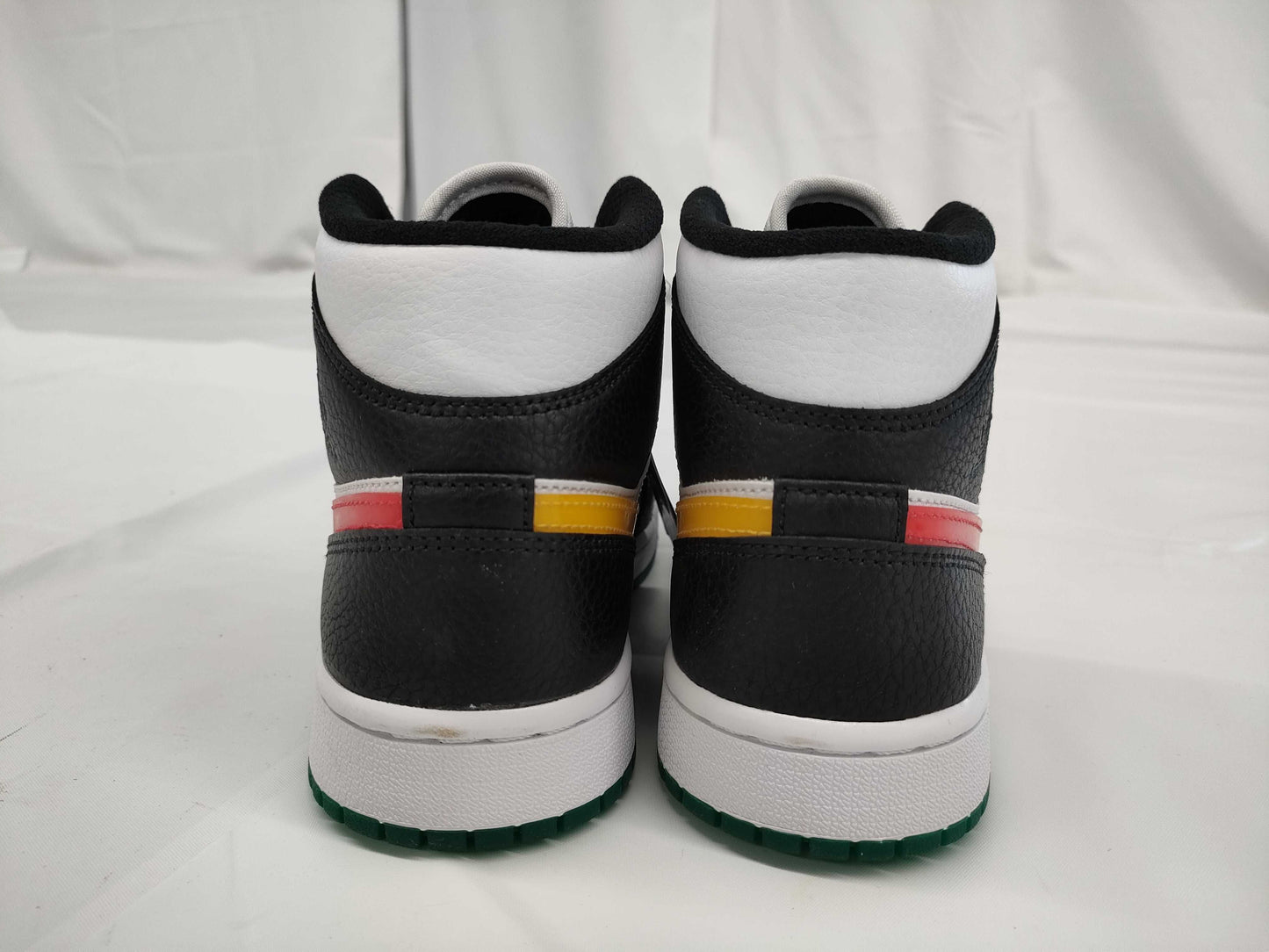 NIKE Air Jordan 1 Mid Black BQ6472-063 Sneakers