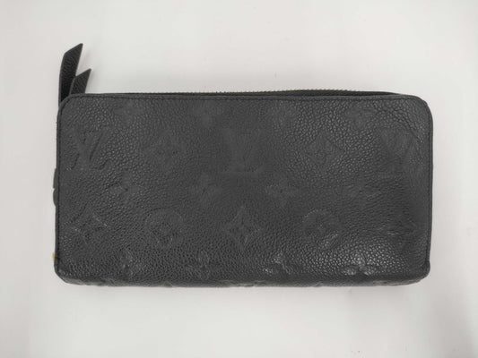 LOUIS VUITTON Monogram Unplanted Zippy Wallet Wallet
