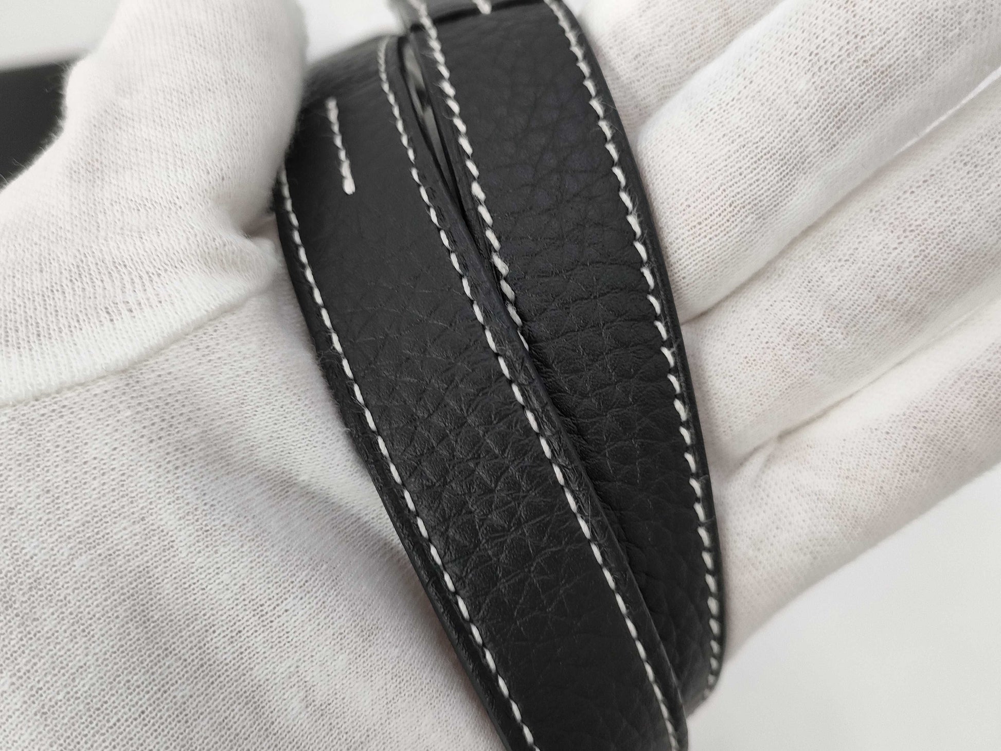 HERMES Cabasellier 31 Trion Black W-Engraved Shoulder Bag