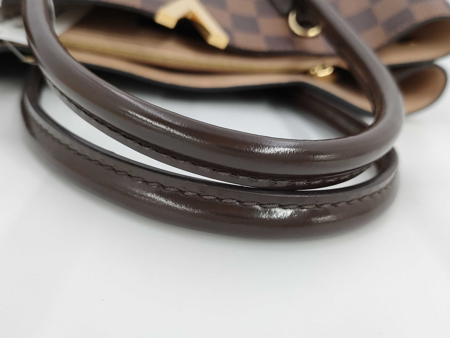 LOUIS VUITTON Damier Kensington Handbag