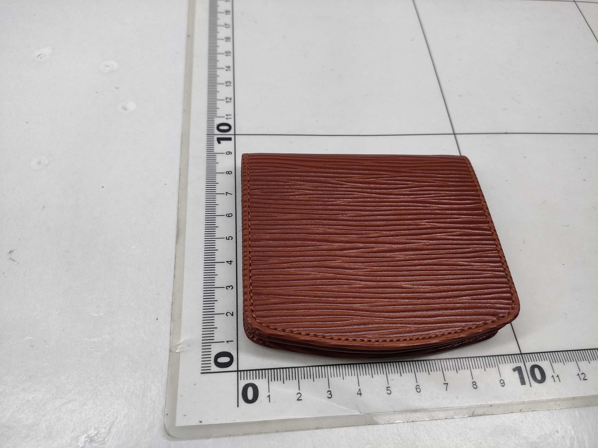 LOUIS VUITTON Epi Cubetto Spool Kenyan Brown Coin Case