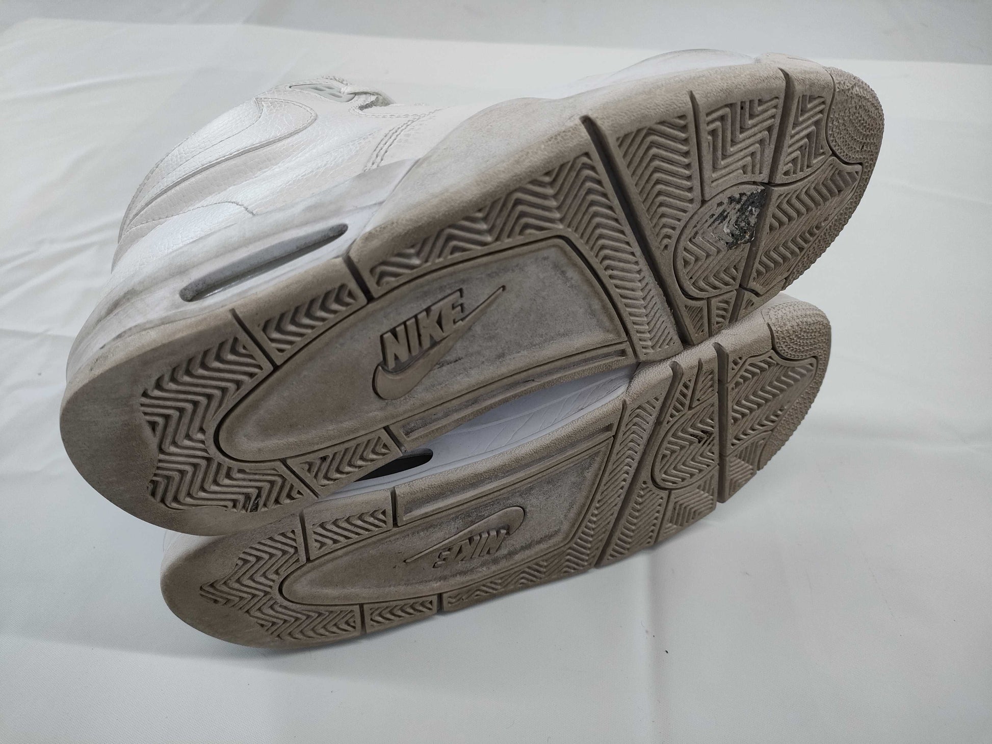 NIKE Flight Legacy BQ4212-101 Sneakers