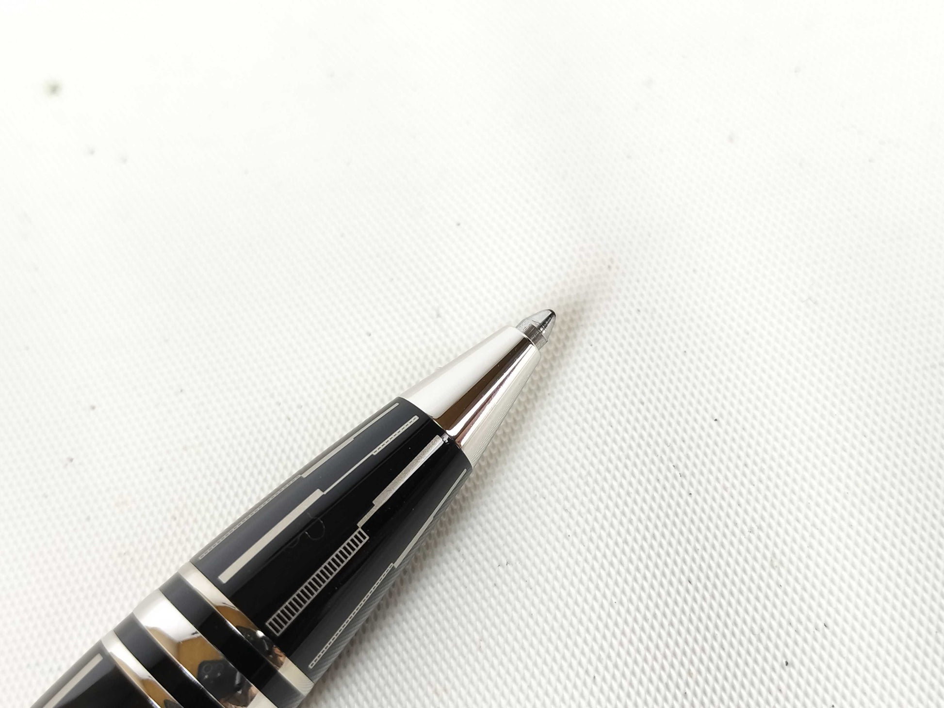 MONTBLANC Montblanc Starwalker Ballpoint Pen, Precious Resin