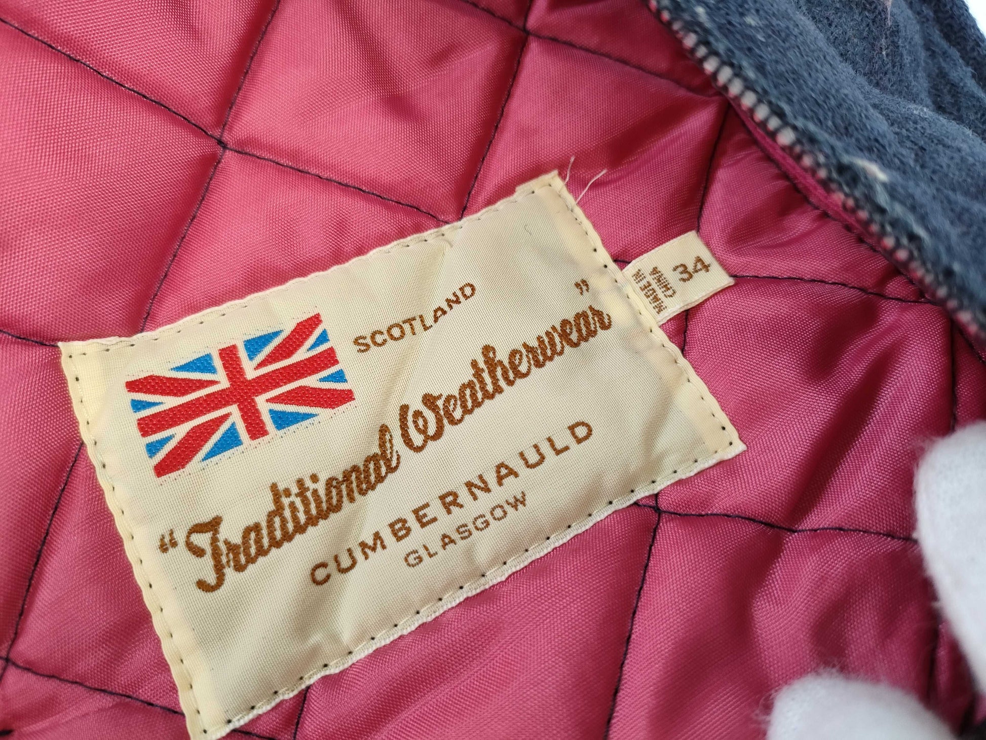 MACKINTOSH Traditional Weatherwear Quilted Coat Coat