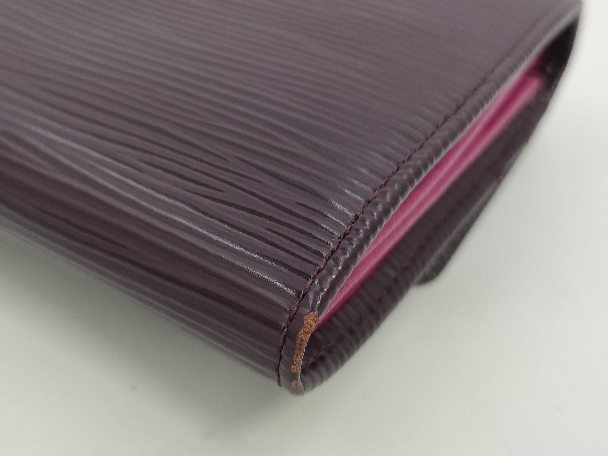 LOUIS VUITTON Epi Pochette Porto Monet Credit Initials Wallet