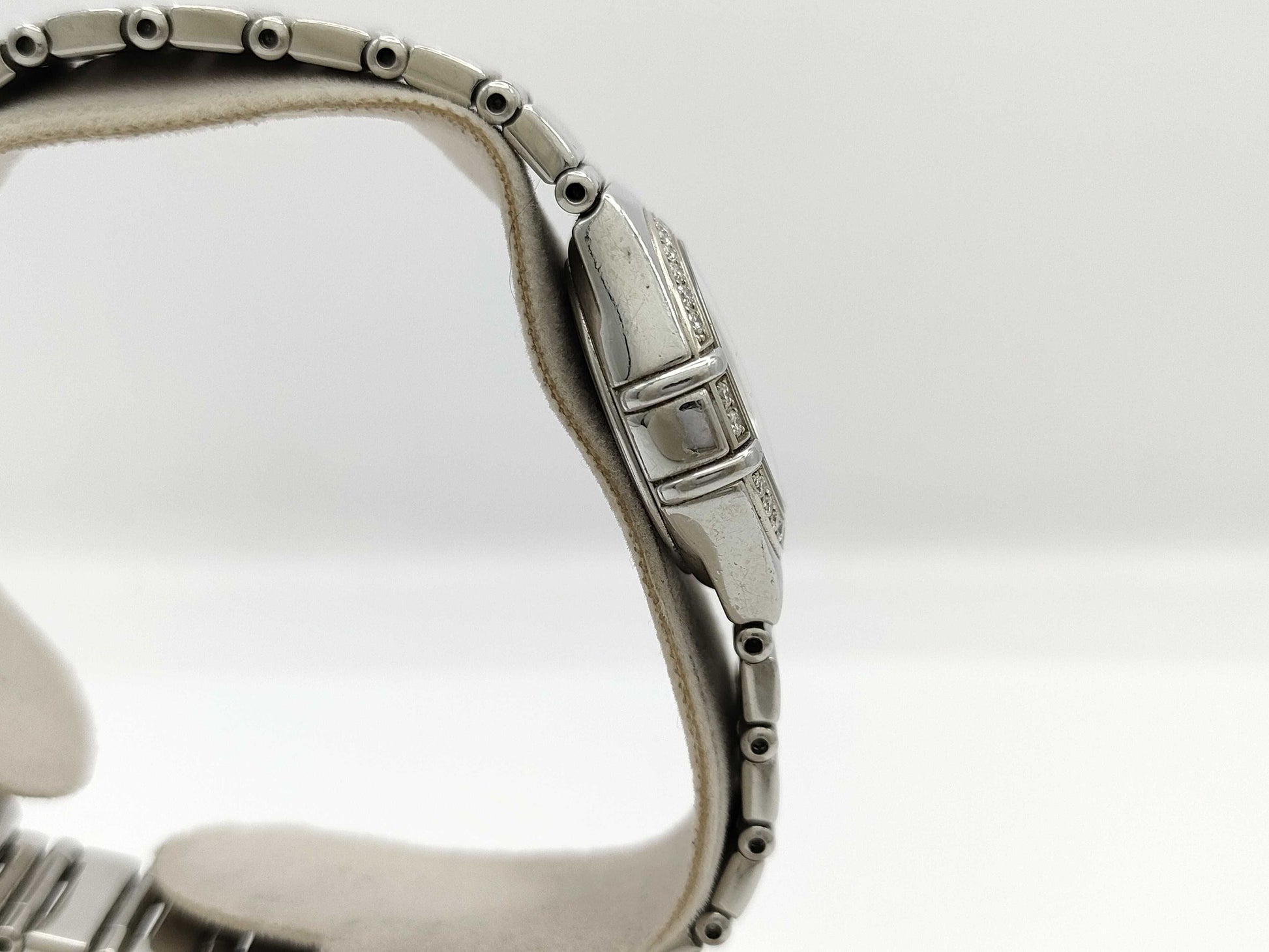 OMEGA 1465.71 57537712 Quartz Shell Dial Women's Watch