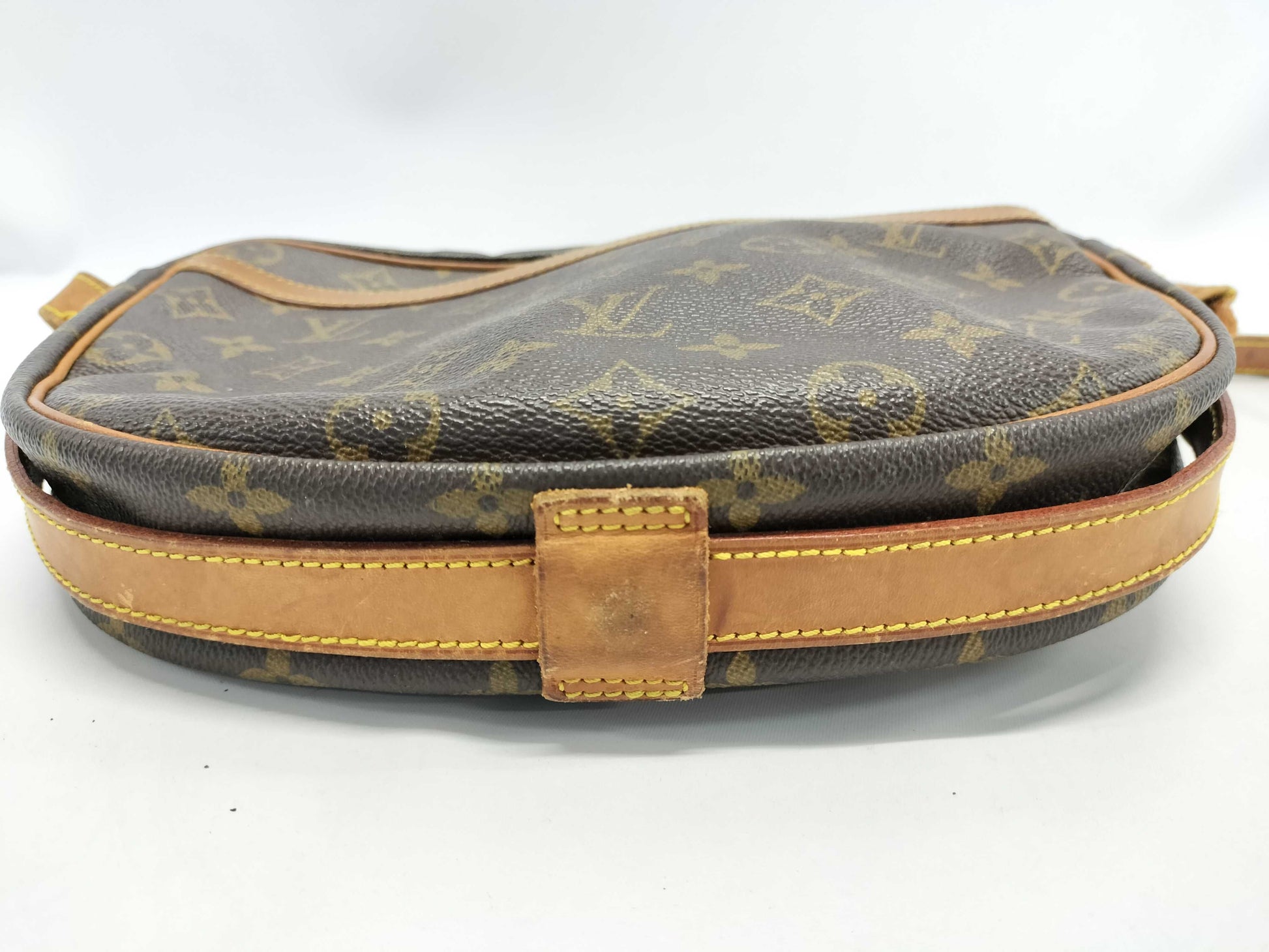 LOUIS VUITTON Monogram Genufeuille Shoulder Bag