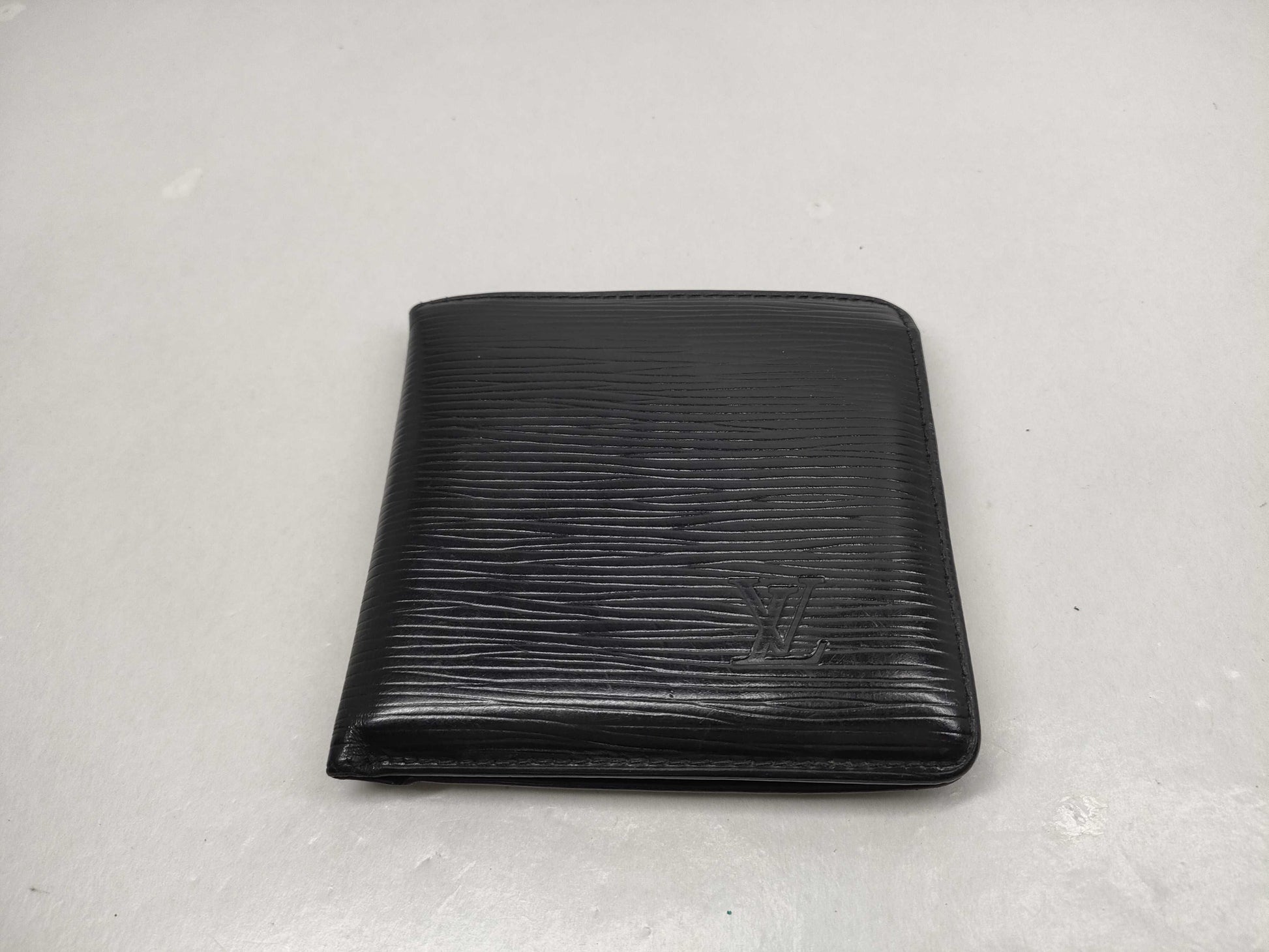 LOUIS VUITTON Epi Portefeuille Marco Wallet