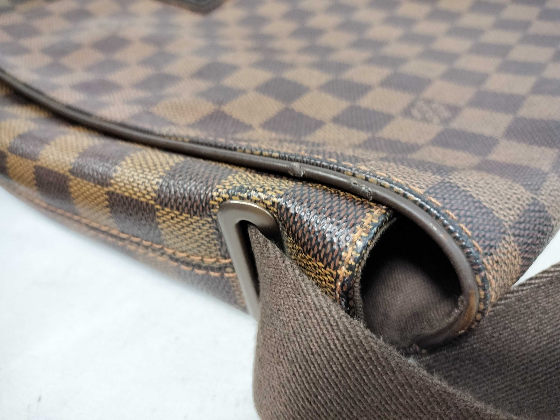LOUIS VUITTON Damier N51211 Brooklyn MM Shoulder Bag