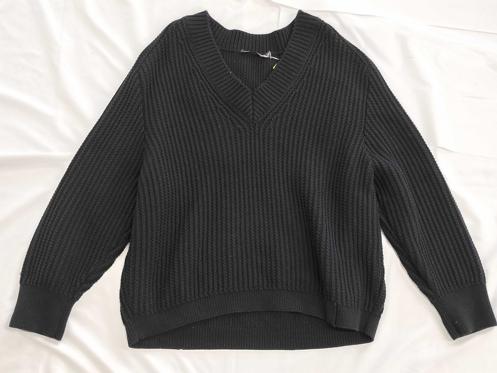 LOUIS VUITTON V-neck sweater Other apparel