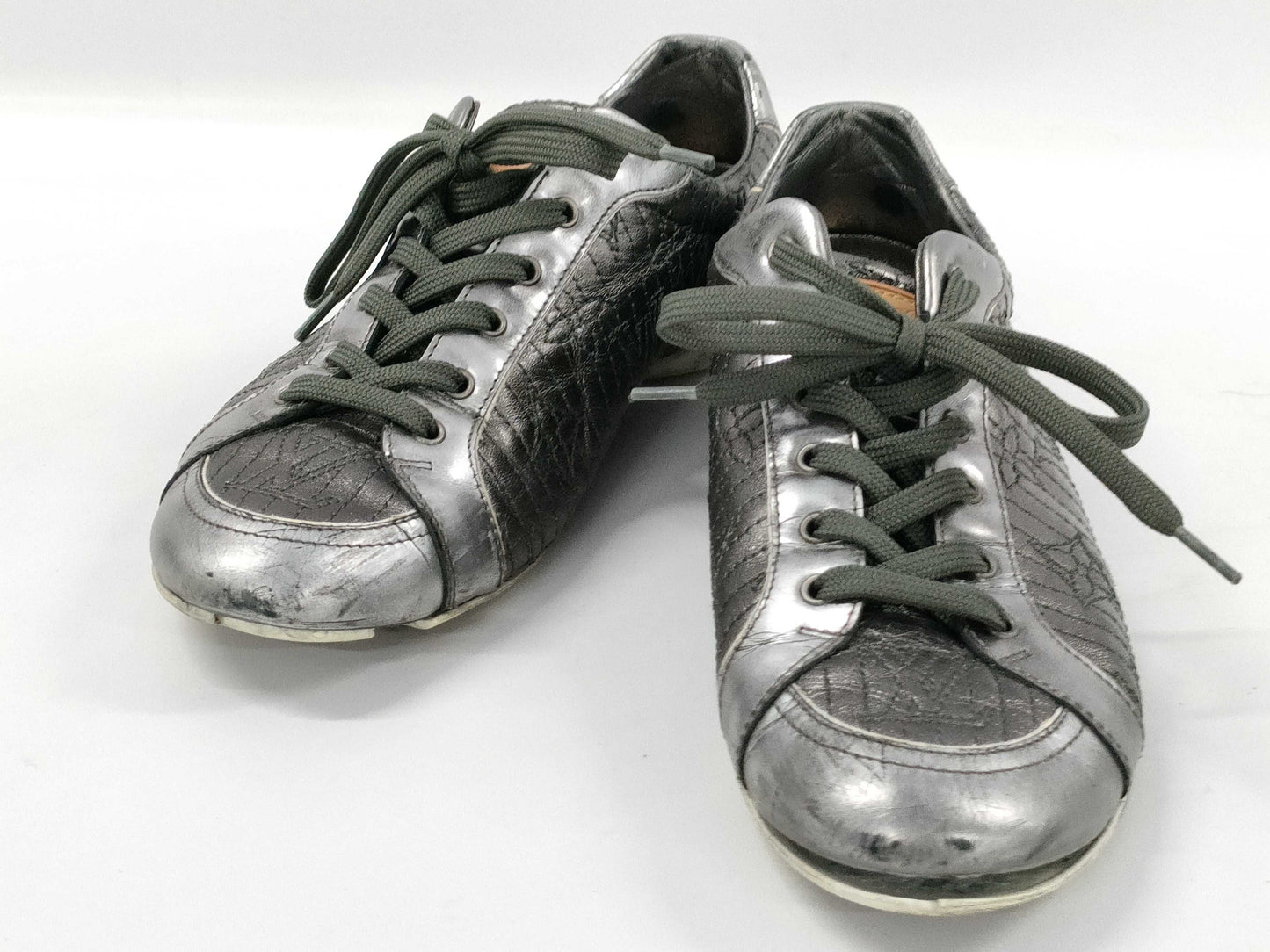 LOUIS VUITTON Monogram Stitch Sneakers