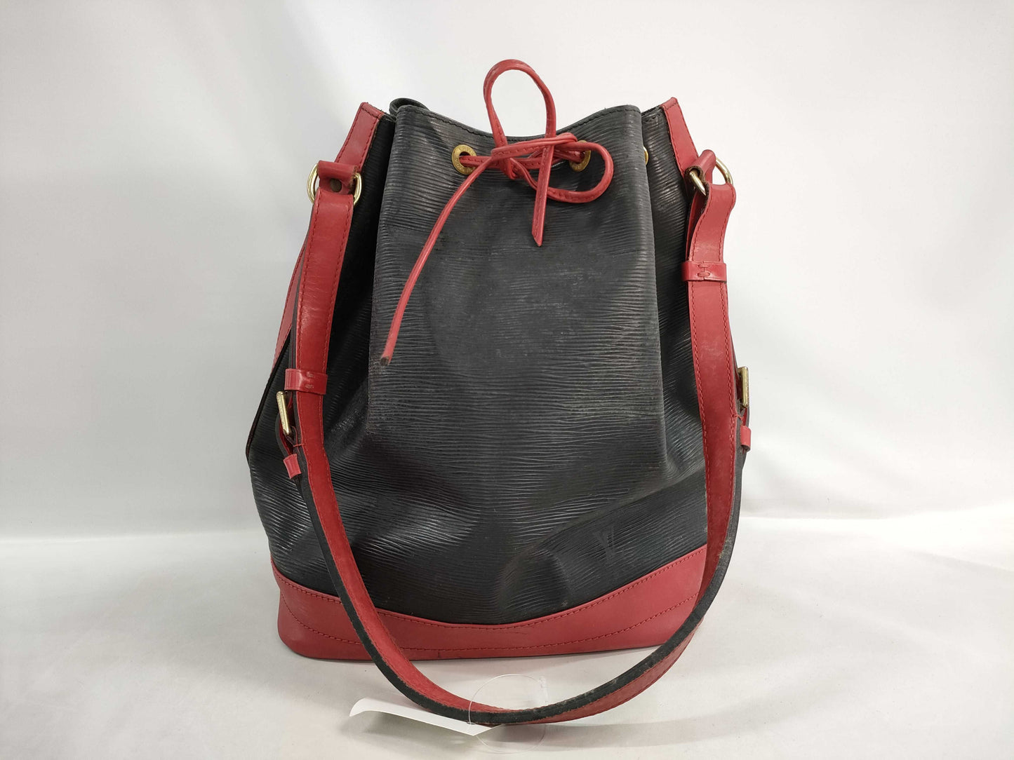 LOUIS VUITTON Epi Noe Two-Tone Shoulder Bag