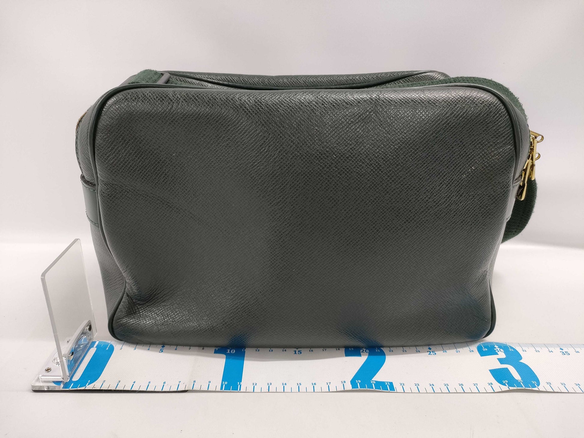 LOUIS VUITTON Taiga Reporter M30154 Shoulder Bag