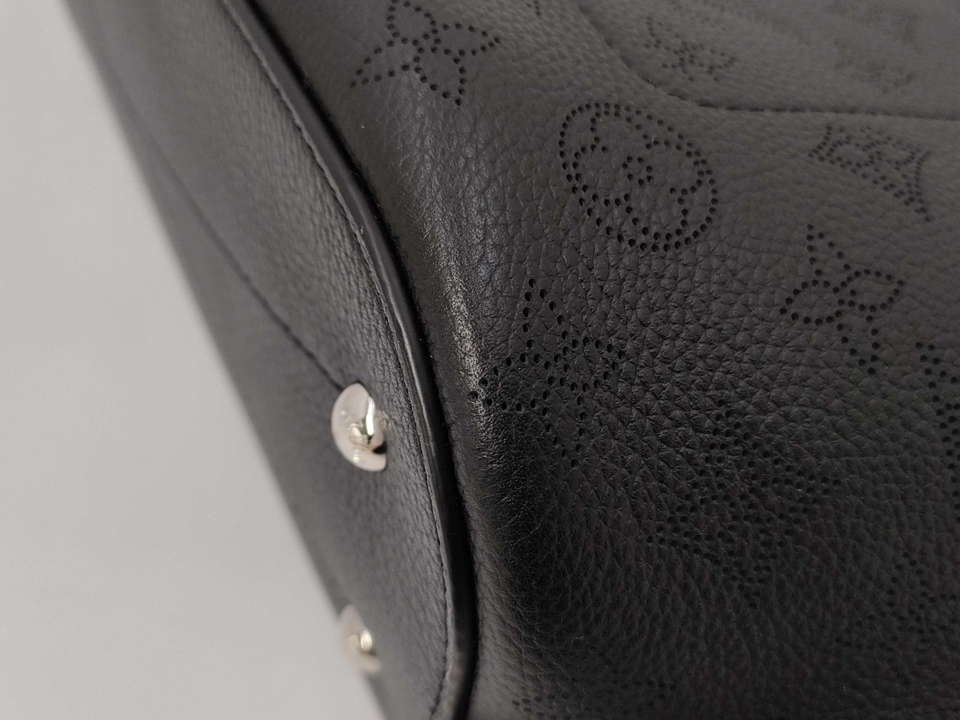 LOUIS VUITTON M54402 Mahina Girolata Noir Tote Bag with Pouch