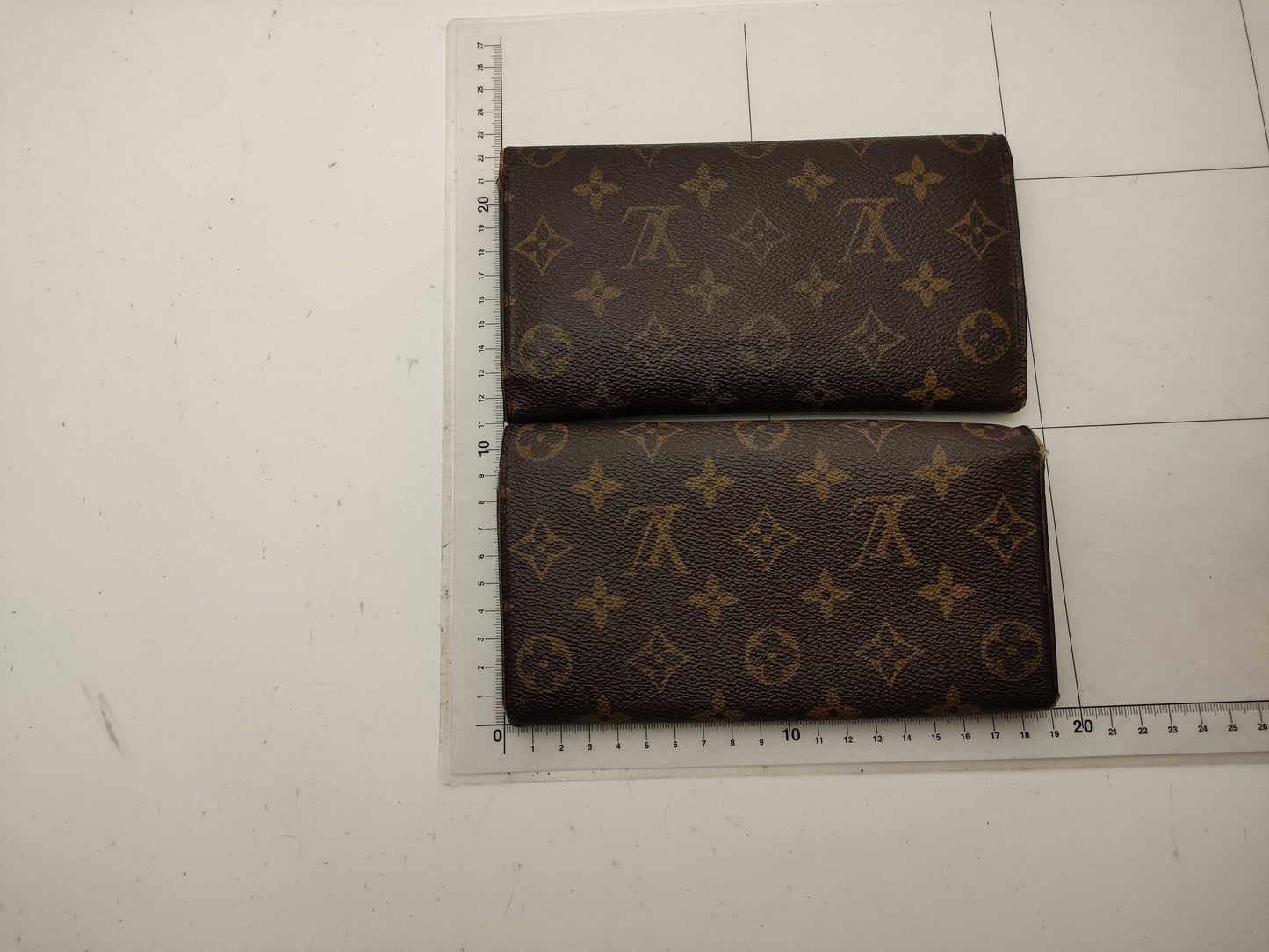LOUIS VUITTON Monogram Wallet