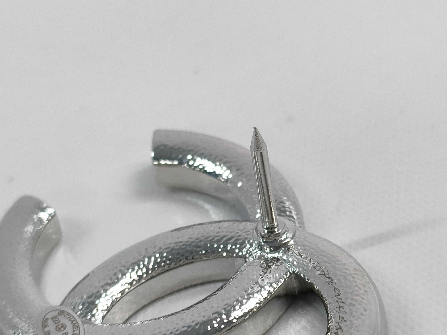 CHANEL B23 B Coco Rhinestone Heart Pin Brooch