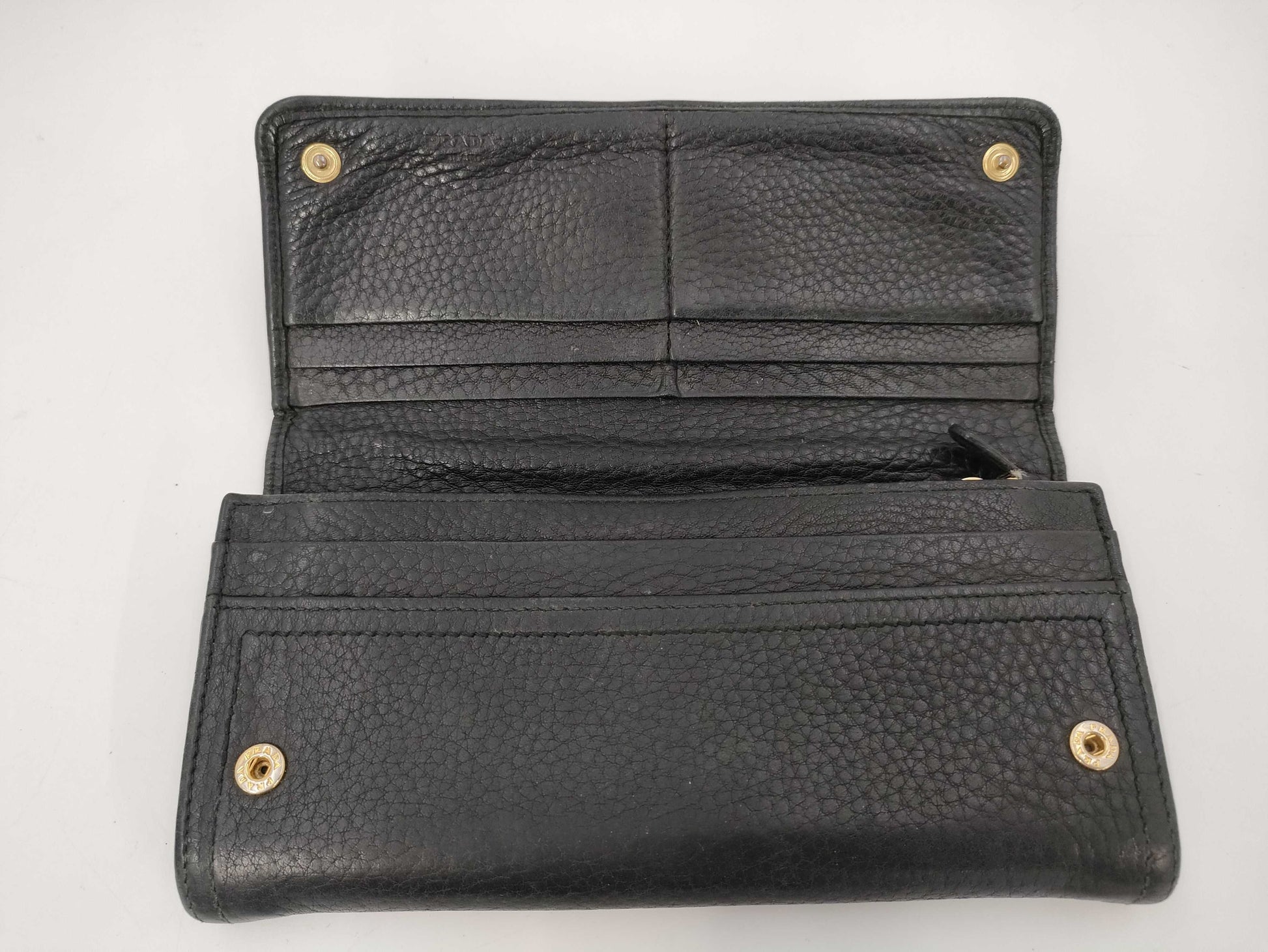 PRADA Louis Vuitton/Prada wallet set