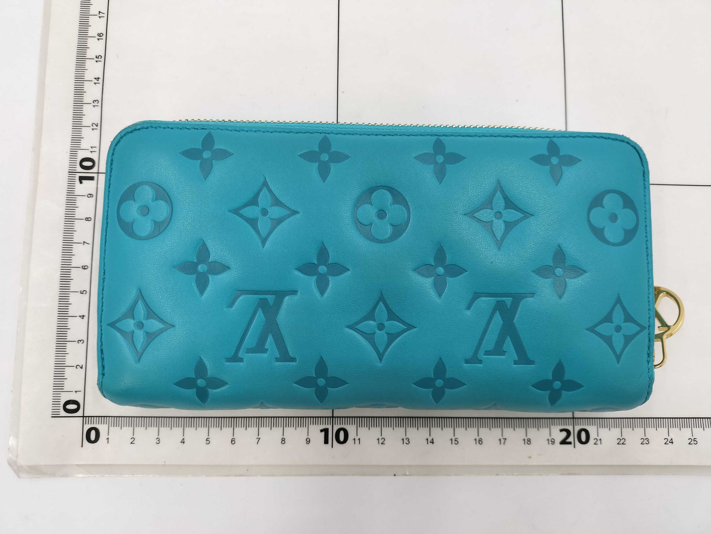 LOUIS VUITTON Embossed M81512 Zippy Wallet 2021 Wallet