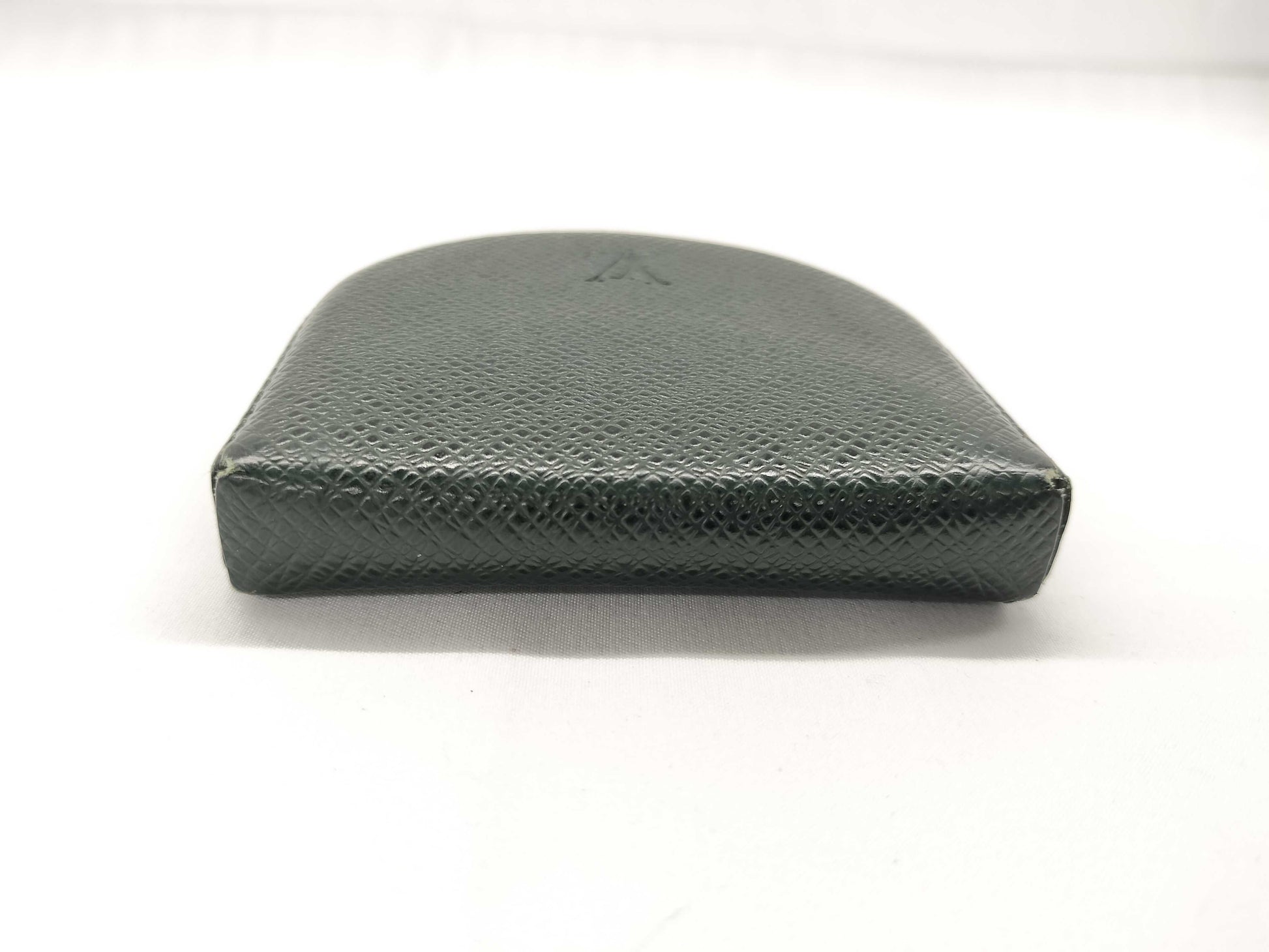 LOUIS VUITTON Taiga Coin Case Porte-Monnaie Chievette Coin Case