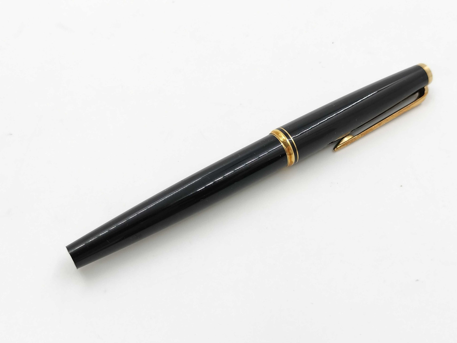MONTBLANC 585 Pen/Fountain Pen