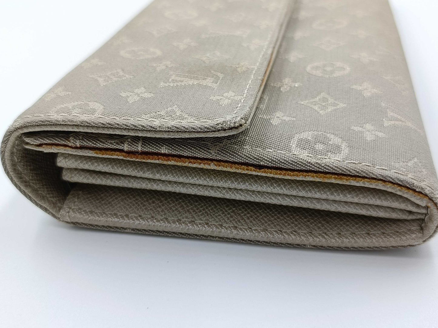 LOUIS VUITTON 2-Piece Wallet Set