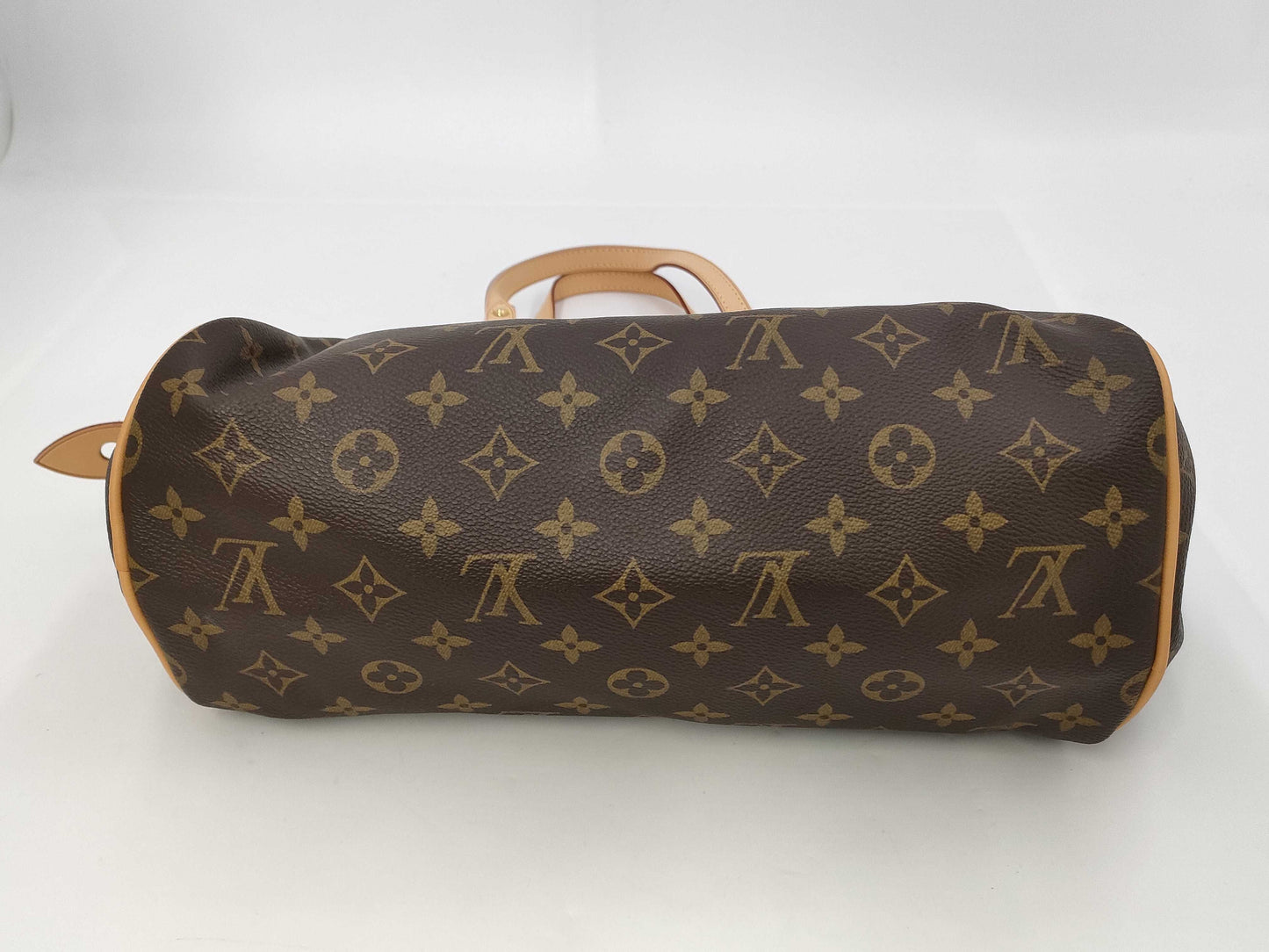LOUIS VUITTON Monogram Montgreil GM Handbag