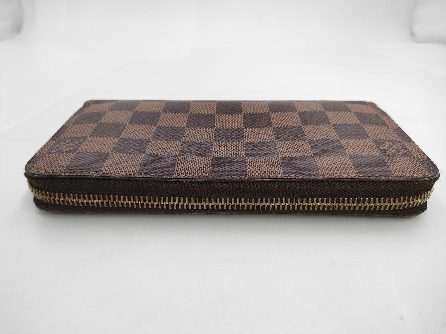 LOUIS VUITTON Damier Zippy Wallet