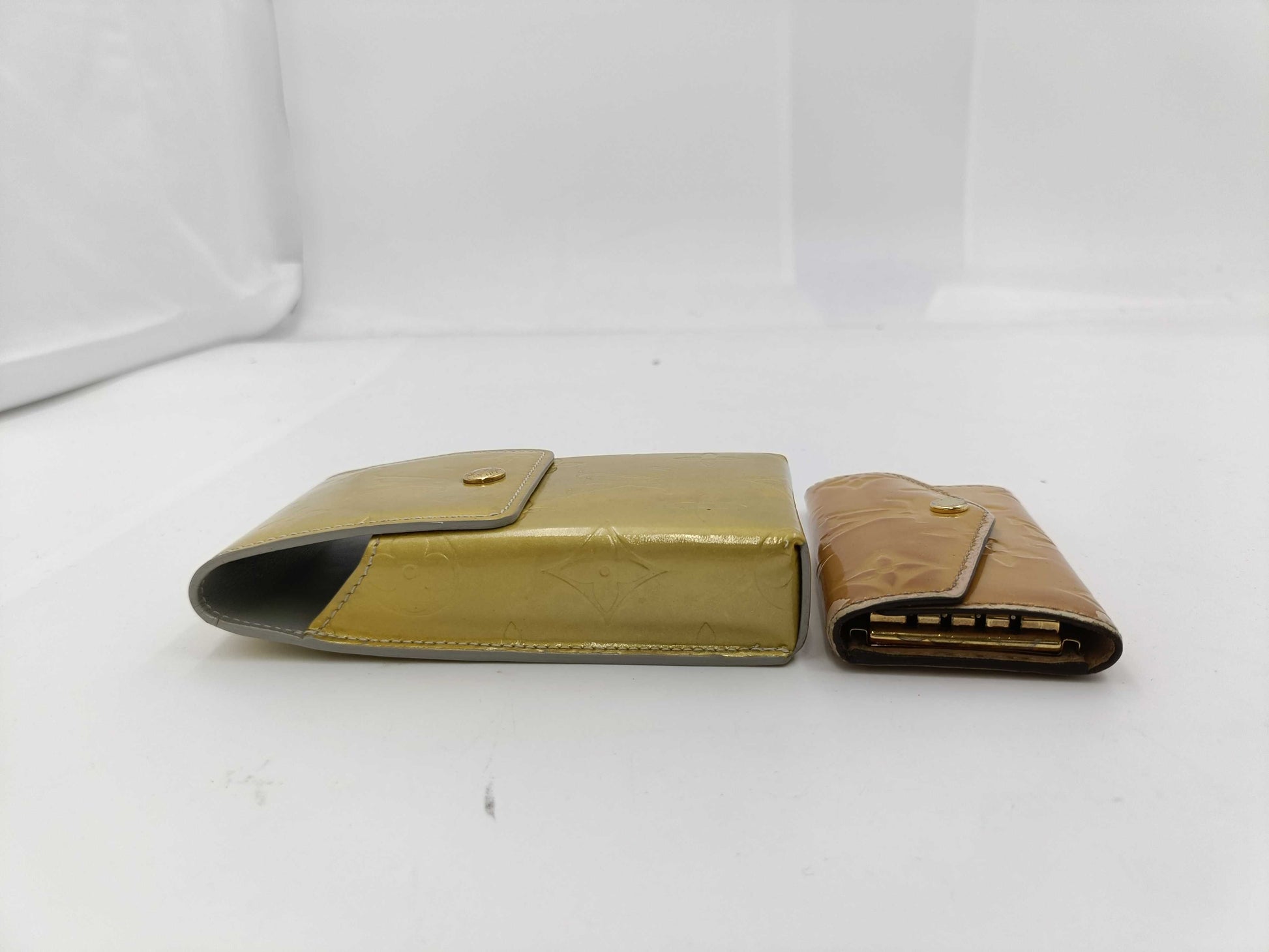 LOUIS VUITTON Vernis Multicle 4 Walker 2-Piece Key Case/Key Holder