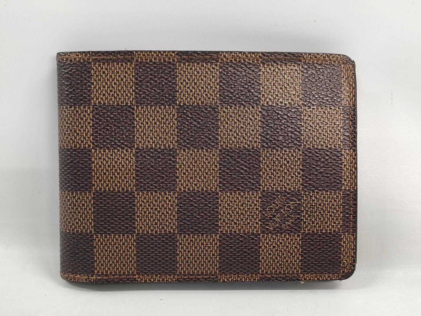 LOUIS VUITTON Damier Bifold Wallet