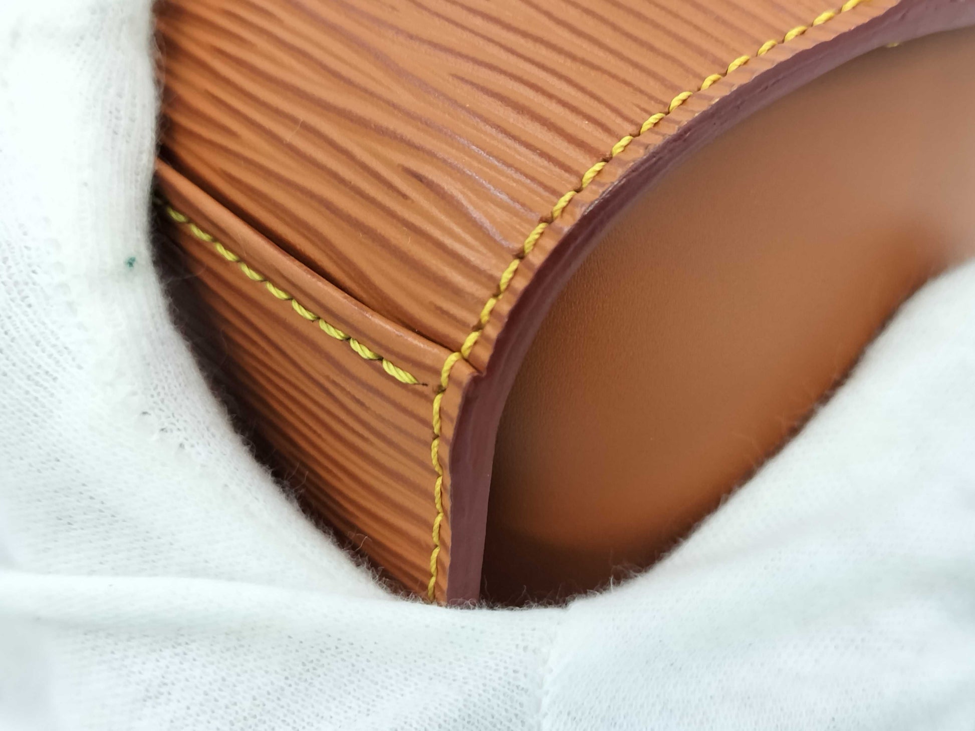 LOUIS VUITTON Epi Pont Neuf PM Handbag