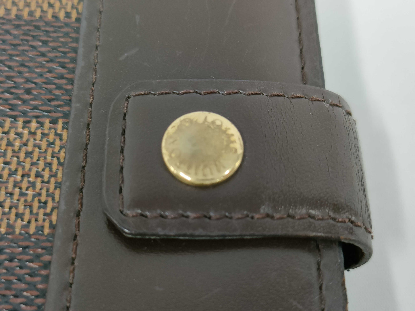 LOUIS VUITTON Damier N61668 Compact Zip Wallet