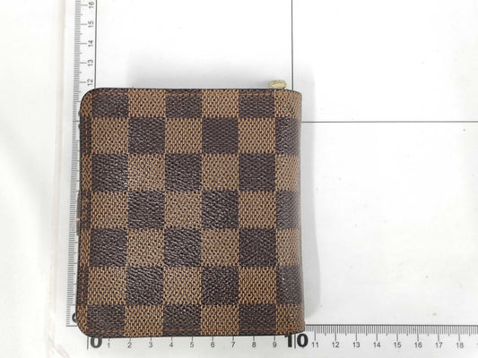 LOUIS VUITTON Damier N61668 Compact Zip Wallet