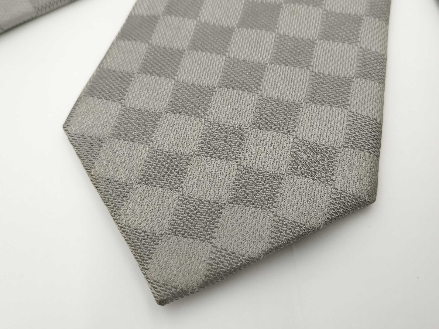 LOUIS VUITTON Gray Tie