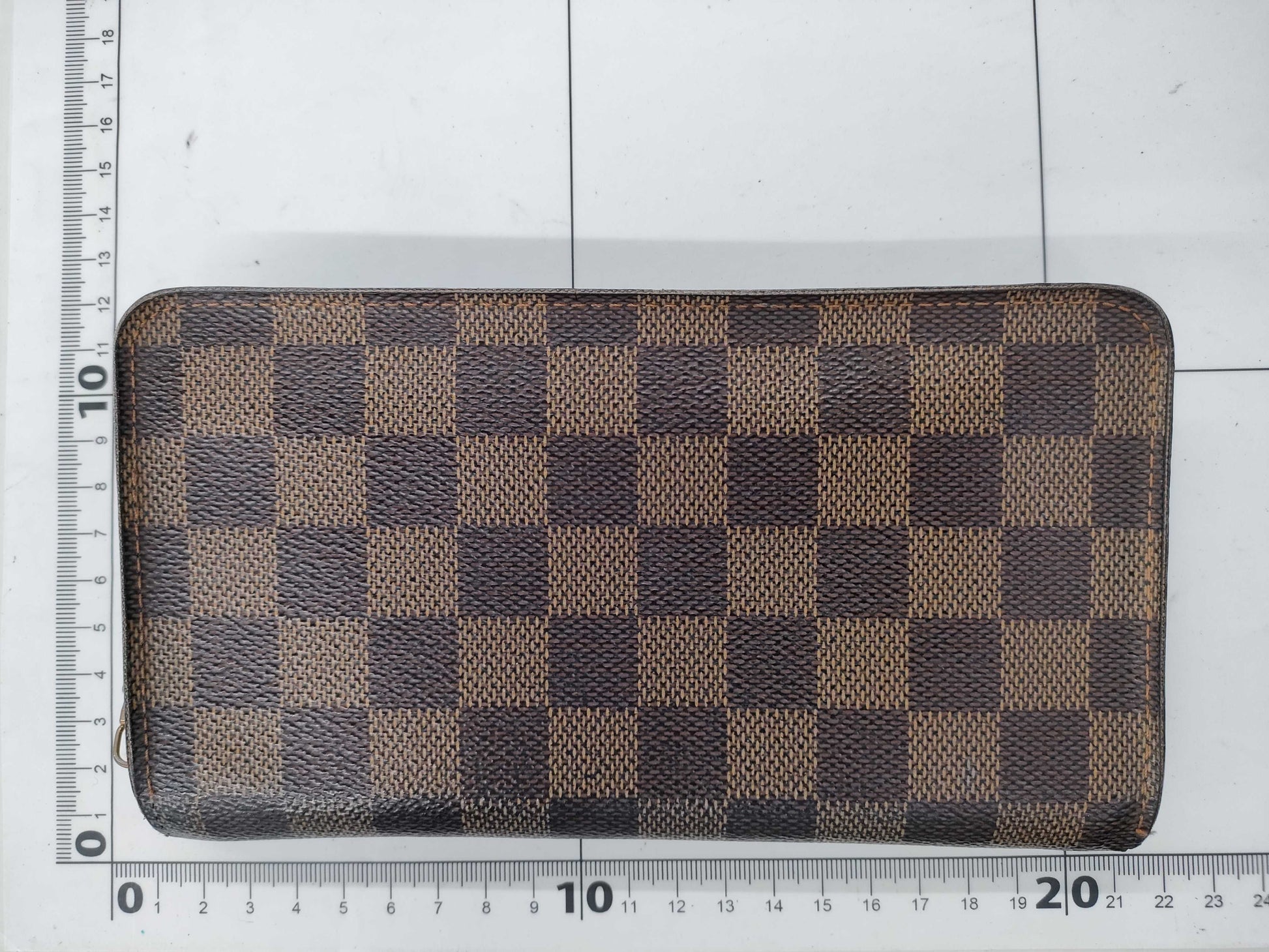 LOUIS VUITTON Damier Porte Monne Zip Wallet