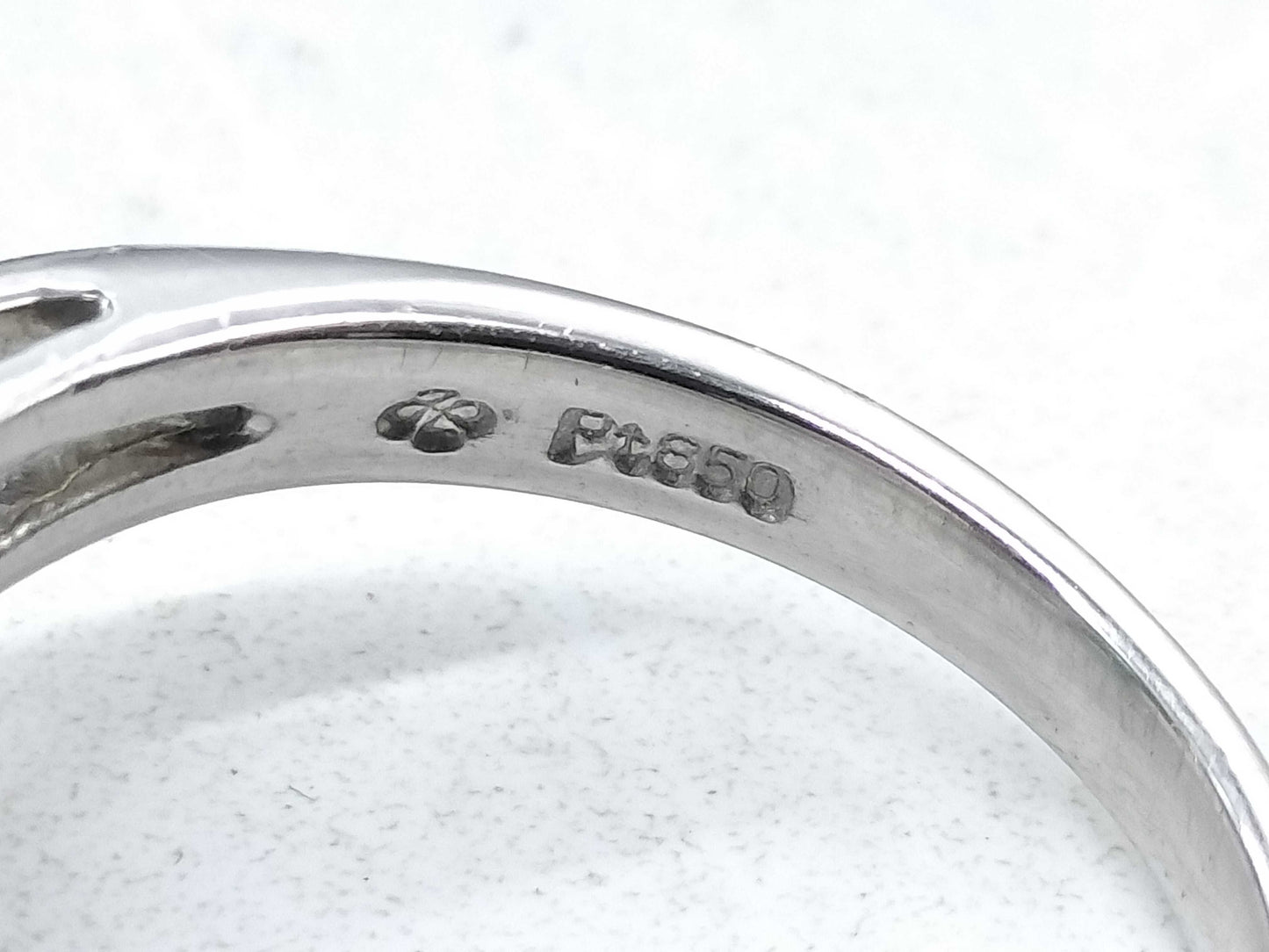 E0.74ct D0.41ct Pt850 5.1g Ring