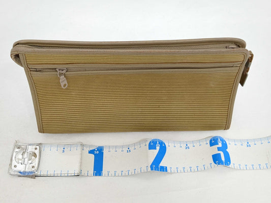 GUCCI 22. Givenchy YSL 5-piece shoulder bag