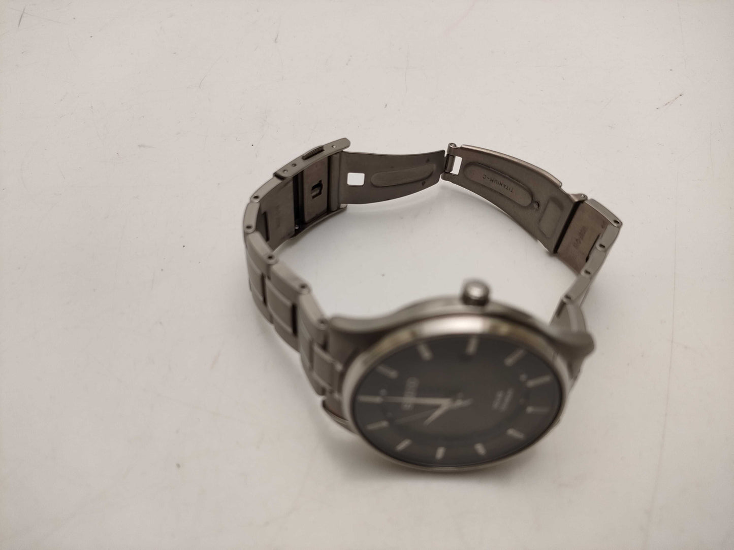 SEIKO V157-0BX0 Solar Titanium Men's Watch