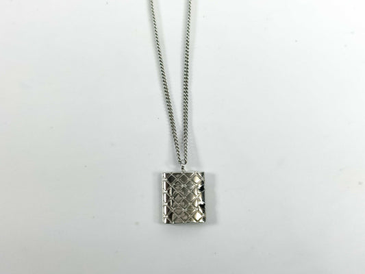 CHANEL 05C Silver Color Necklace