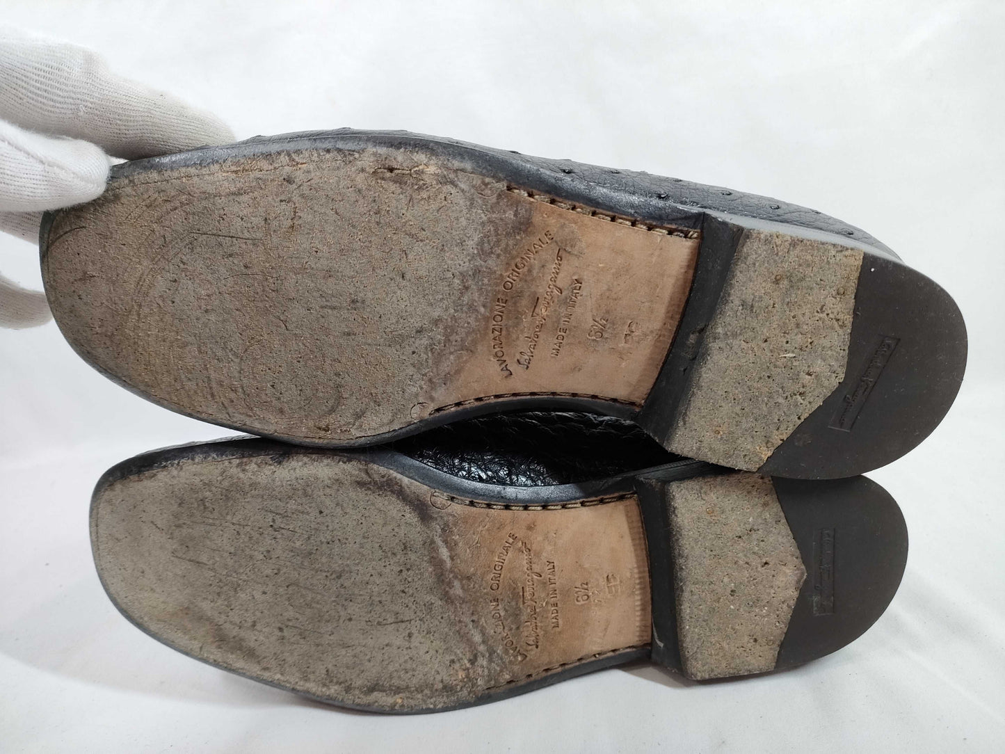 Salvatore Ferragamo Gancini Gancini Ostrich Business Shoes