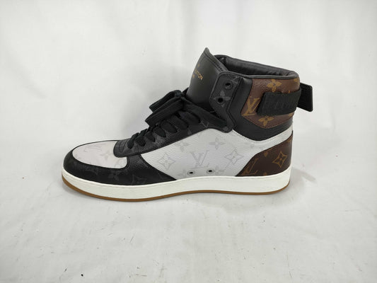 LOUIS VUITTON Monogram Rivoli Line Monogram High-Top Sneakers