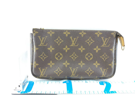 LOUIS VUITTON Monogram M51980 Chête Accessoires Pouch