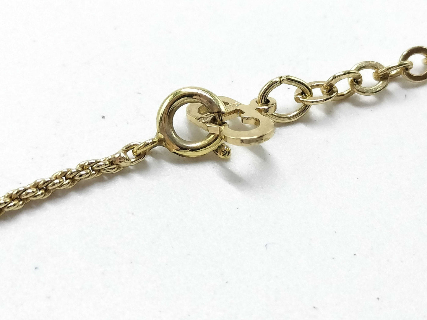 Dior logo necklace necklace