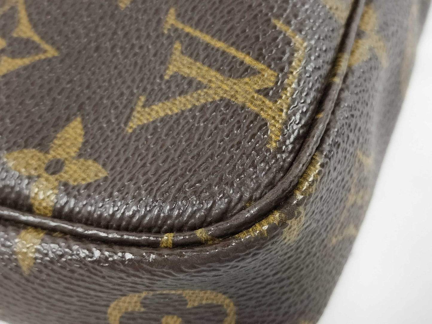 LOUIS VUITTON Monogram M40712 Pochette Accessoires Pouch