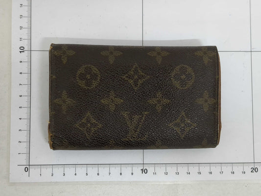 LOUIS VUITTON Monogram Wallet