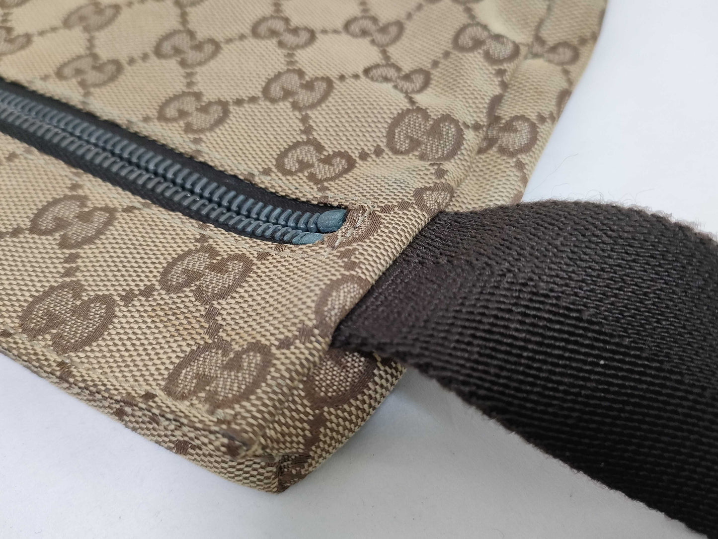 GUCCI GG Canvas Waist Bag Beige